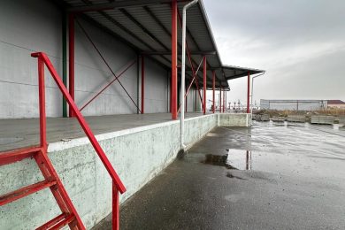 Предлагаем к аренде складское помещение на охраняемой территории общей площадью 1200 м² поделенное по полам 600 м². Напрямую от Собственника._3