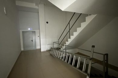 Предлагаем к аренде помещение свободного назначения на 2-ом этаже, общей площадью 1000 м², по ул. Сиверса 12 Е. Напрямую от Собственника._4