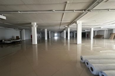 Предлагаем к аренде помещение свободного назначения на 2-ом этаже, общей площадью 1000 м², по ул. Сиверса 12 Е. Напрямую от Собственника._17