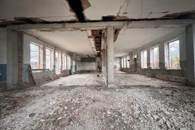 Предлагаем к продаже помещение свободного назначения , общей площадью 1000 м², по ул. Российская, 259. Напрямую от Собственника. к_12