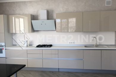 Предлагаем к аренде частный дом общей площадью 100 м², по ул. Батайская 8._4