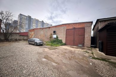 Предлагаем к продаже помещение свободного назначения , общей площадью 1000 м², по ул. Российская, 259. Напрямую от Собственника. к_26