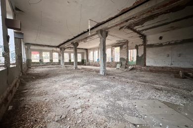 Предлагаем к аренде помещение свободного назначения , общей площадью 1000 м², по ул. Российская, 259. Напрямую от Собственника_9