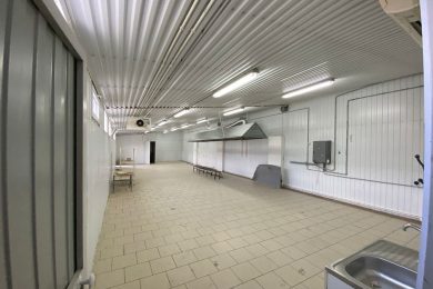 Предлагаем к продаже пpoизвoдcтвeннo- складскoe помeщeние, общей площадью 1100 м², на 20 сот. Напрямую от Собственника._11