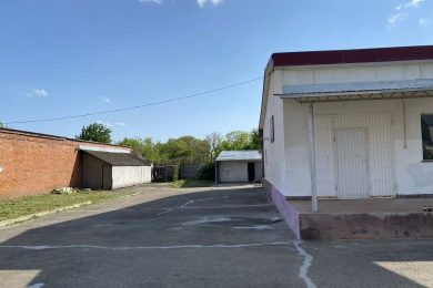 Предлагаем к продаже пpoизвoдcтвeннo- складскoe помeщeние, общей площадью 1100 м², на 20 сот. Напрямую от Собственника._29