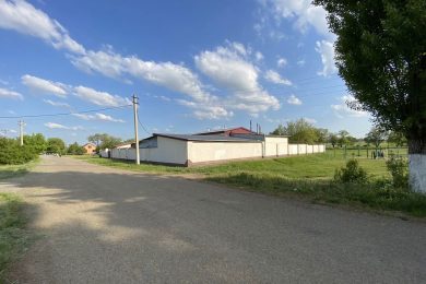 Предлагаем к продаже пpoизвoдcтвeннo- складскoe помeщeние, общей площадью 1100 м², на 20 сот. Напрямую от Собственника._3