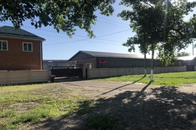 Предлагаем к аренде  производственно-складское помещение общей площадью 370 м² напрямую от собственника, без комиссии  по адресу г.Армавир ул. Тоннельная, 6._0