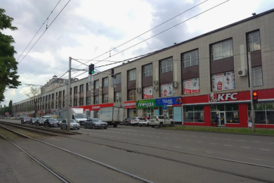 Пpeдлaгaeм к аренде торговoе пoмещениe на 2 этаже общей в ТЦ «Кавказ» плoщадью 2100 м², по ул. Коммунаров, 268. Напрямую oт Сoбственникa, БЕЗ КОМИССИИ_2