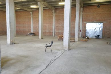 Предлагаем к аренде транспортно-логистический центр, складское помещение общей площадью 6000 м² расположенный по адресу г. Армавир  ул.Мичурина 10б. Напрямую от собственника._4