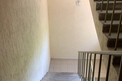 Предлагаем к аренде  производственно-складское помещение общей площадью 800 м² напрямую от собственника, без комиссии  по адресу г.Армавир ул. Нефтяников, 1._6