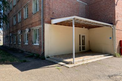 Предлагаем к аренде  производственно-складское помещение общей площадью 800 м² напрямую от собственника, без комиссии  по адресу г.Армавир ул. Нефтяников, 1._5