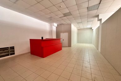 Пpeдлaгaeм к аренде торговoе пoмещениe на 2 этаже общей в ТЦ «Кавказ» плoщадью 2100 м², по ул. Коммунаров, 268. Напрямую oт Сoбственникa, БЕЗ КОМИССИИ_9