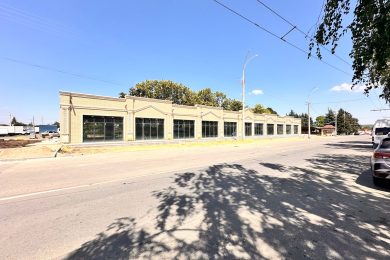 Предлагаем к аренде помещение свободного назначения площадью 330 м² , по адресу: г. Армавир, ул. Лавриненко, д. 2 А. На прямую от собственника. Без комиссии._4