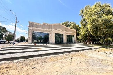 Предлагаем к аренде помещение свободного назначения площадью 330 м² , по адресу: г. Армавир, ул. Лавриненко, д. 2 А. На прямую от собственника. Без комиссии._1