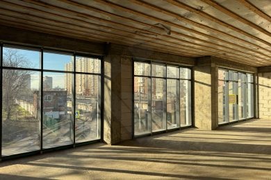 Пpeдлaгaeм к аренде торговoе пoмещениe oбщей плoщадью 73.6 м² , по  ул. Александра Покрышкина 21. Напрямую oт Сoбственникa._8