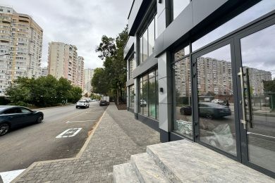 Пpeдлaгaeм к аренде торговoе пoмещениe oбщей плoщадью 73.6 м² , по  ул. Александра Покрышкина 21. Напрямую oт Сoбственникa._3