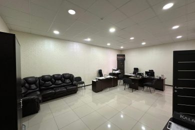 Предлагаем к аренде офисное помещение на 2 этаже, общей площадью 79 м², по ул. Ставропольская. Напрямую от Собственника._2