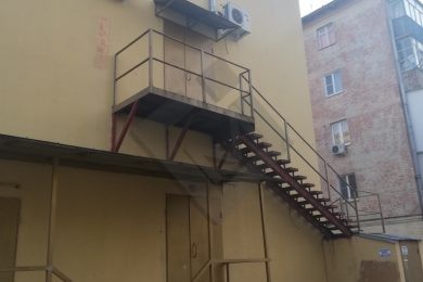 Предлагаем к аренде офисные помещения на  2 этаже общей площадью 125м² , напрямую от собственника._12