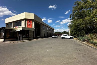 Предлагаем к аренде помещение свободного назначения площадью 330 м² на втором этаже, по ул. Тургенева, 296а, напрямую от собственника. БЕЗ КОМИССИИ_0