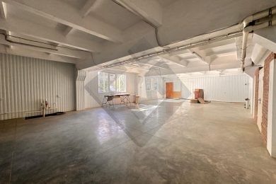 Предлагаем к аренде помещение свободного назначения площадью 220 м² по ул. Карла маркса, напрямую от собственника._5