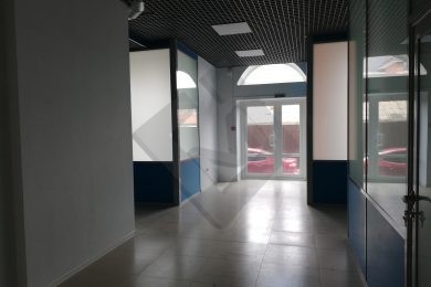 Предлагаем к аренде помещение свободного назначения площадью 470 м² на 1ом этаже многоэтажного дома. Напрямую от собственника._6