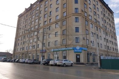 Предлагаем к аренде помещение свободного назначения площадью 470 м² на 1ом этаже многоэтажного дома. Напрямую от собственника._0