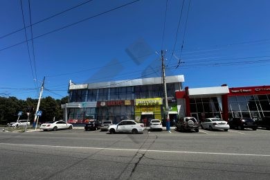 Предлагаем к аренде офисное помещение на 2-ом этаже по ул. Урицкого, 141, угол ул. Луначарского и ул. Урицкого, общей площадью 12 м², напрямую от собственника, БЕЗ КОМИССИИ._1