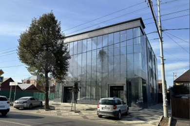 Предлагаем к аренде отдельно стоящее здание общей площадью 1100 кв.м. в г. Краснодаре по  ул. Индустриальная 73, напрямую от Собственника._1