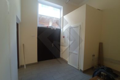 Предлагаем к аренде торговое помещение по ул. Урицкого д.1, площадью 87 м², напрямую от Собственника._9