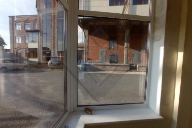 Предлагаем к аренде торговое помещение по ул. Урицкого д.1, площадью 87 м², напрямую от Собственника._4