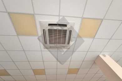 Предлагаем к аренде помещение свободного назначения общей площадью 220 м² на 2ом этаже с возможностью увеличения до 440 м² этаже, по ул. имени В.М. Комарова, 22, напрямую от Собственника._10