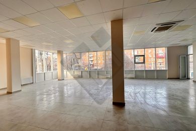 Предлагаем к аренде помещение свободного назначения общей площадью 220 м² на 2ом этаже с возможностью увеличения до 440 м² этаже, по ул. имени В.М. Комарова, 22, напрямую от Собственника._11