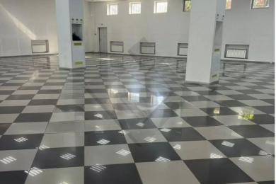 Предлагаем торговые площади к аренде в г. Майкопе по ул. Гоголя 29 К, общей площадью 730 м², напрямую от собственника._5