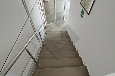 Предлагаем к аренде к аренде торговую  площадь в г. Майкопе по ул. Крестьянская 209, общей площадью 530 м², напрямую от собственника._13