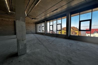 Предлагаем к аренде торговую площадь в г. Сочи п. Мамайский по ул. Тамбовский пер 11., общей площадью 500 м², напрямую от собственника._22