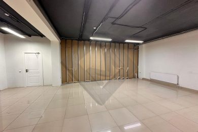 Предлагаем к аренде помещение свободного назначения в цокольном этаже общей площадью 760 м², по ул. Московская д.137, напрямую от собственника._15