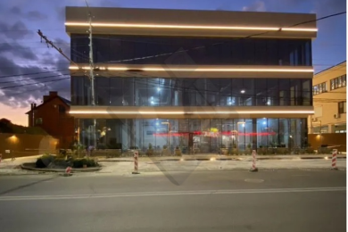 Предлагаем к аренде 3-х этажное отдельно стоящее  здание общей площадью 1700 м² , по адресу г. Краснодар Индустриальный пр., 141. Напрямую от Собственника._0