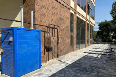 Предлагаем к аренде 3-х этажное отдельно стоящее  здание общей площадью 1700 м² , по адресу г. Краснодар Индустриальный пр., 141. Напрямую от Собственника._5