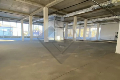 Предлагаем к аренде 3-х этажное отдельно стоящее  здание общей площадью 1700 м² , по адресу г. Краснодар Индустриальный пр., 141. Напрямую от Собственника._9