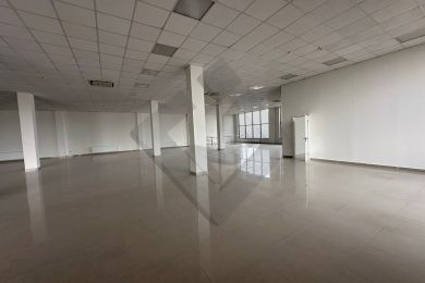 Предлагаем в аренду помещение площадью 500 м² на втором этаже в отдельно стоящем здании общей площадью 1500 м² по адресу: Уральская, 214/3. Помещение предлагается напрямую от собственника._11