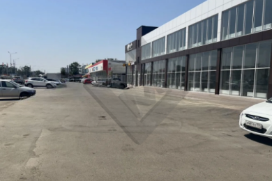 Предлагаем к аренде помещение площадью 830 м² по адресу: г. Краснодар, ул. Кирилла Россинского, 65 . Помещение предлагается напрямую от собственника._1